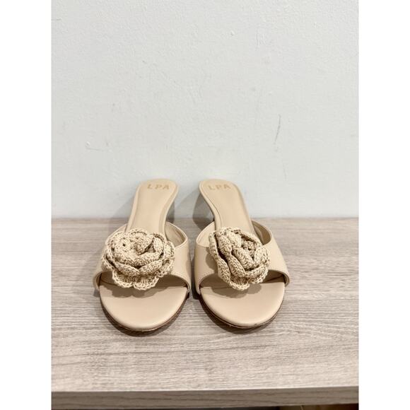 LPA Elba Flower Rosette Crochet Leather Slip On Mules Sandal Beige Women's US 9 - Picture 4 of 7
